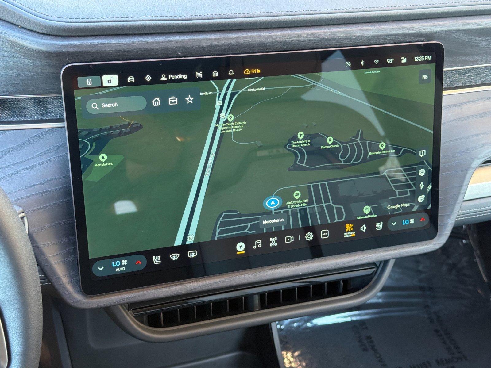 Used 2024 Rivian R1S Adventure Quad AWD/4WD image 19
