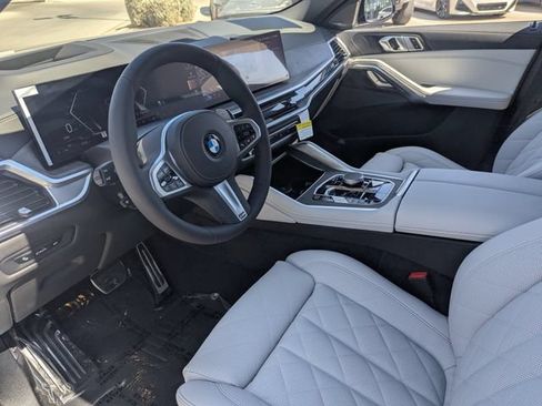 Used 2027 BMW X6 xDrive40i w/ Climate Comfort Package AWD/4WD image 18