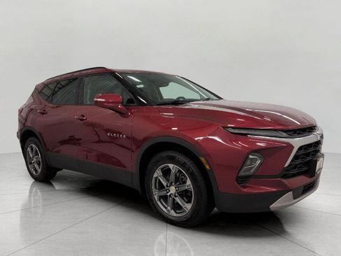 Used 2024 Chevrolet Blazer LT w/ Sound & Technology Package AWD/4WD image 1