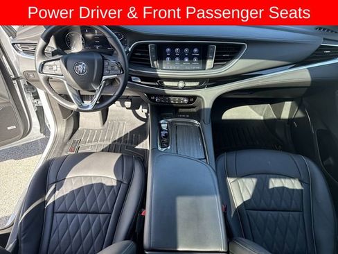 Used 2024 Buick Enclave Avenir AWD/4WD image 21