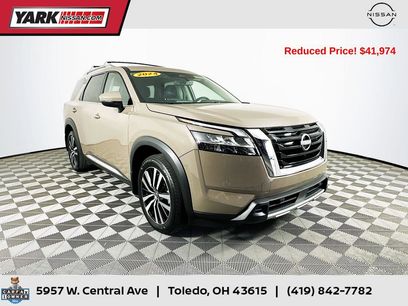 Used 2024 Nissan Pathfinder Platinum