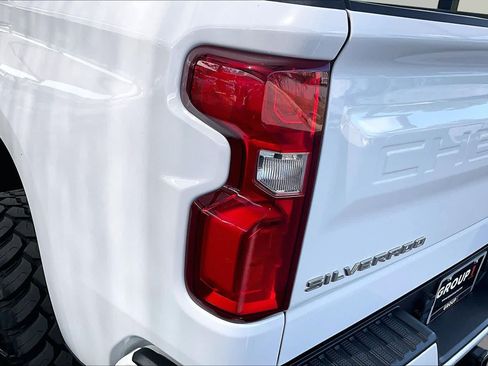 Used 2022 Chevrolet Silverado 1500 RST w/ Z71 Off-Road Package AWD/4WD image 28