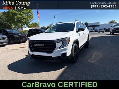 Used 2024 GMC Terrain SLE w/ Driver Convenience Package