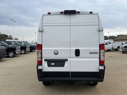 New 2026 RAM ProMaster 2500 w/ Convenience Group image 3