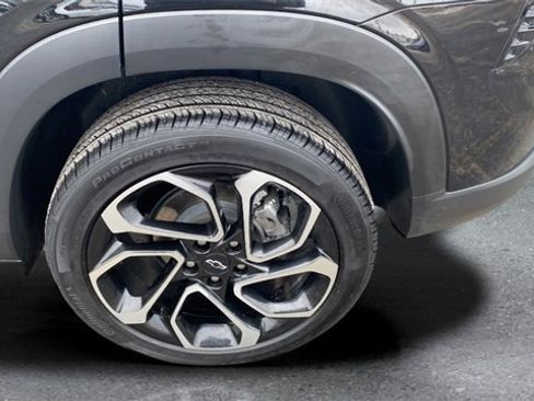 Used 2024 Chevrolet Trax RS w/ Sunroof Package image 18
