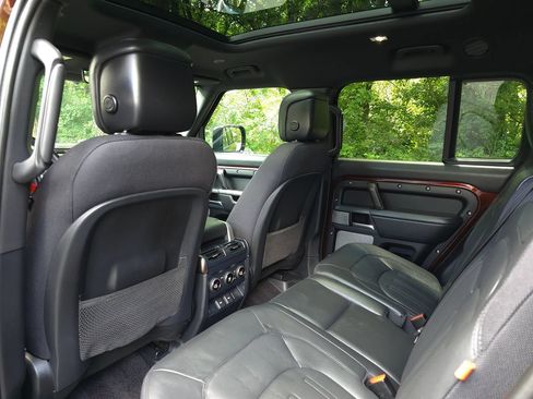 Used 2023 Land Rover Defender 130 X AWD/4WD image 15