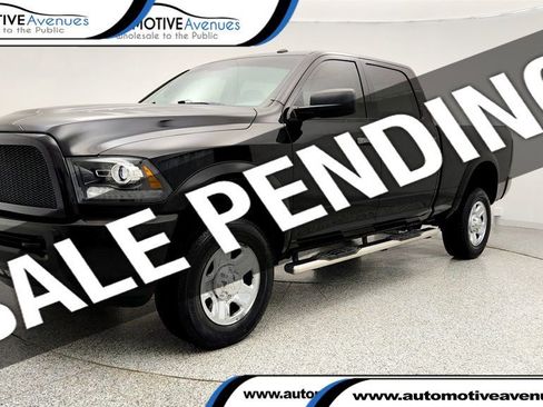 Used 2017 RAM 2500 SLT image 1