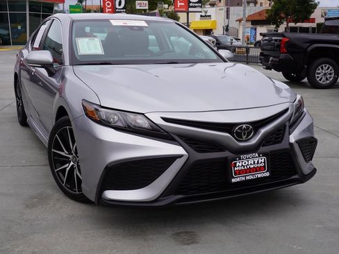 Certified 2024 Toyota Camry SE image 2