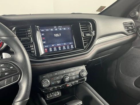 Used 2024 Dodge Durango GT image 18