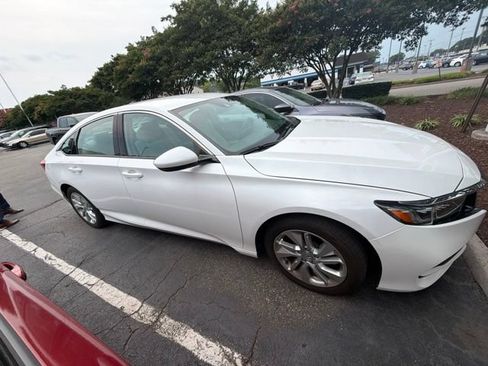 Used 2019 Honda Accord LX image 1