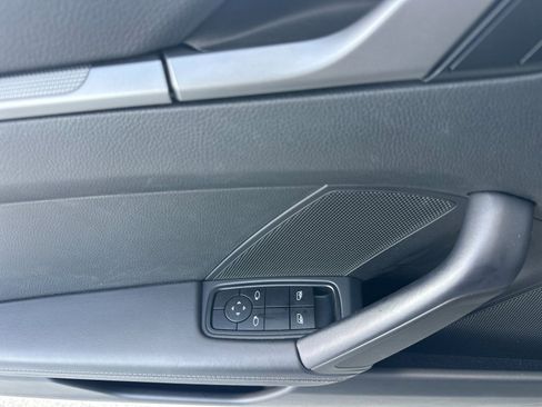 Used 2022 Porsche 911 Carrera RWD image 12