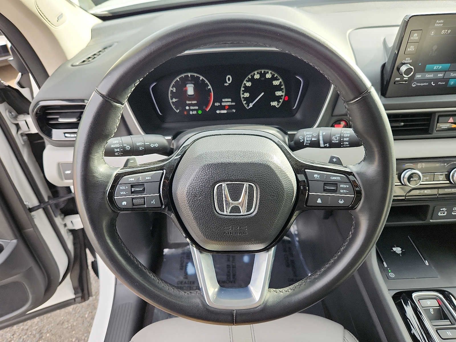 Certified 2023 Honda Pilot Touring image 19