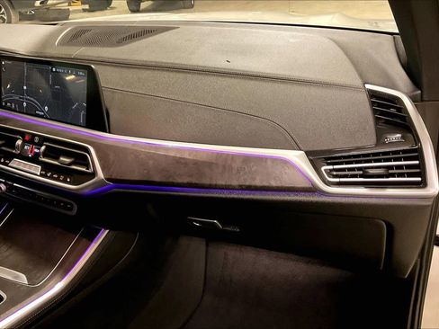 Used 2023 BMW X5 sDrive40i w/ Premium Package image 18