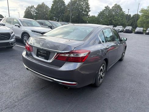 Used 2017 Honda Accord LX image 7