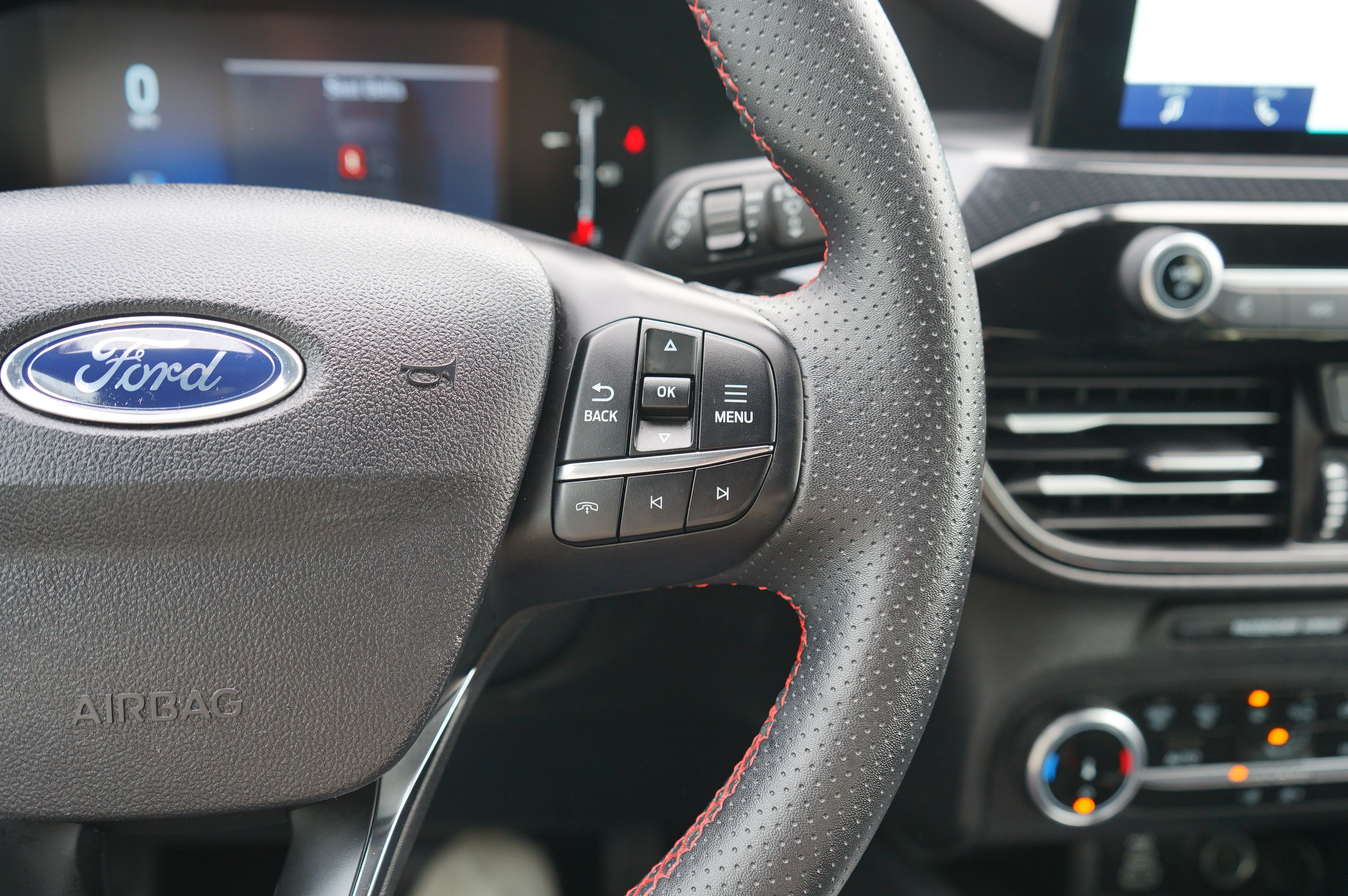 Used 2025 Ford Escape ST-Line AWD/4WD image 26