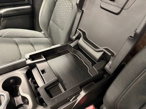 New 2026 RAM 1500 4x4 Crew Cab image 19