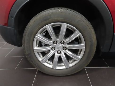 Certified 2023 Cadillac XT4 Premium Luxury w/ Enhanced Visibility Package image 17