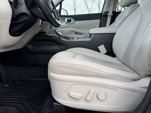 Used 2022 Kia Sorento SX image 13