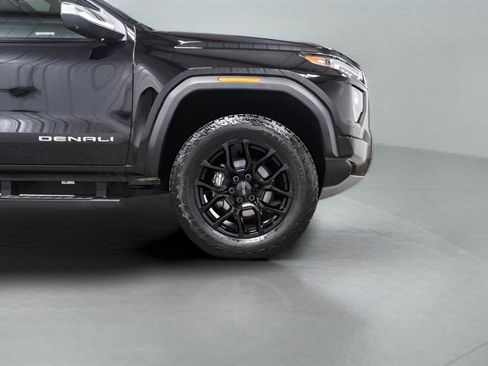 Used 2025 GMC Canyon Denali w/ LPO, Denali Black Edition AWD/4WD image 7