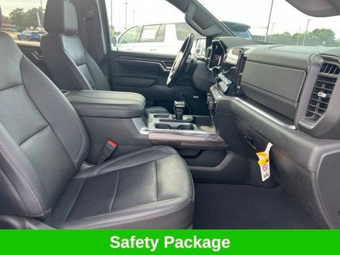 Used 2023 Chevrolet Silverado 1500 LTZ AWD/4WD image 9