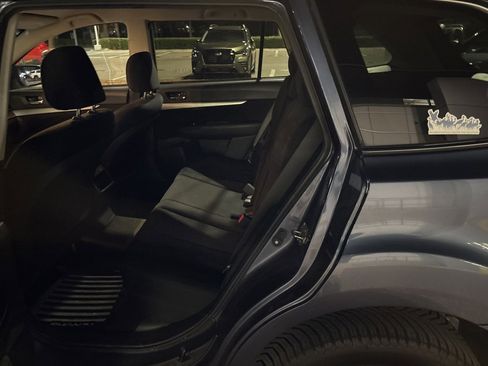 Used 2014 Subaru Outback 2.5i Premium image 4