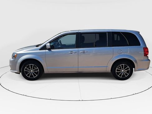 Used 2019 Dodge Grand Caravan GT FWD image 6