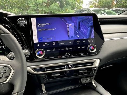 Used 2024 Lexus RX 350h w/ Accessory Package (Z1) AWD/4WD image 9
