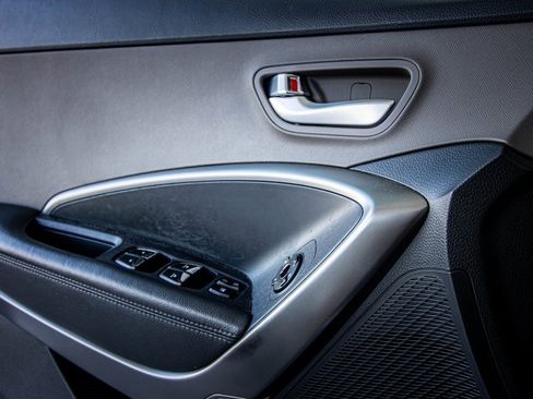 Used 2018 Hyundai Santa Fe Sport image 23