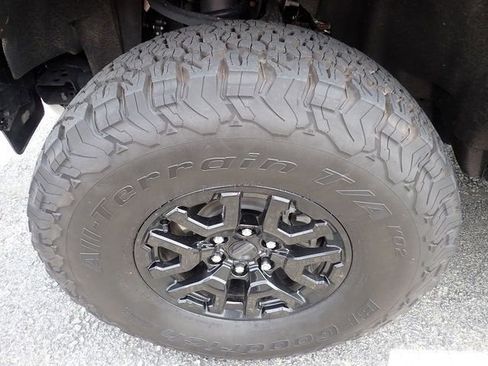 Used 2023 Ford Bronco Raptor AWD/4WD image 13