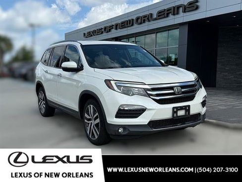 Used 2018 Honda Pilot Elite image 1
