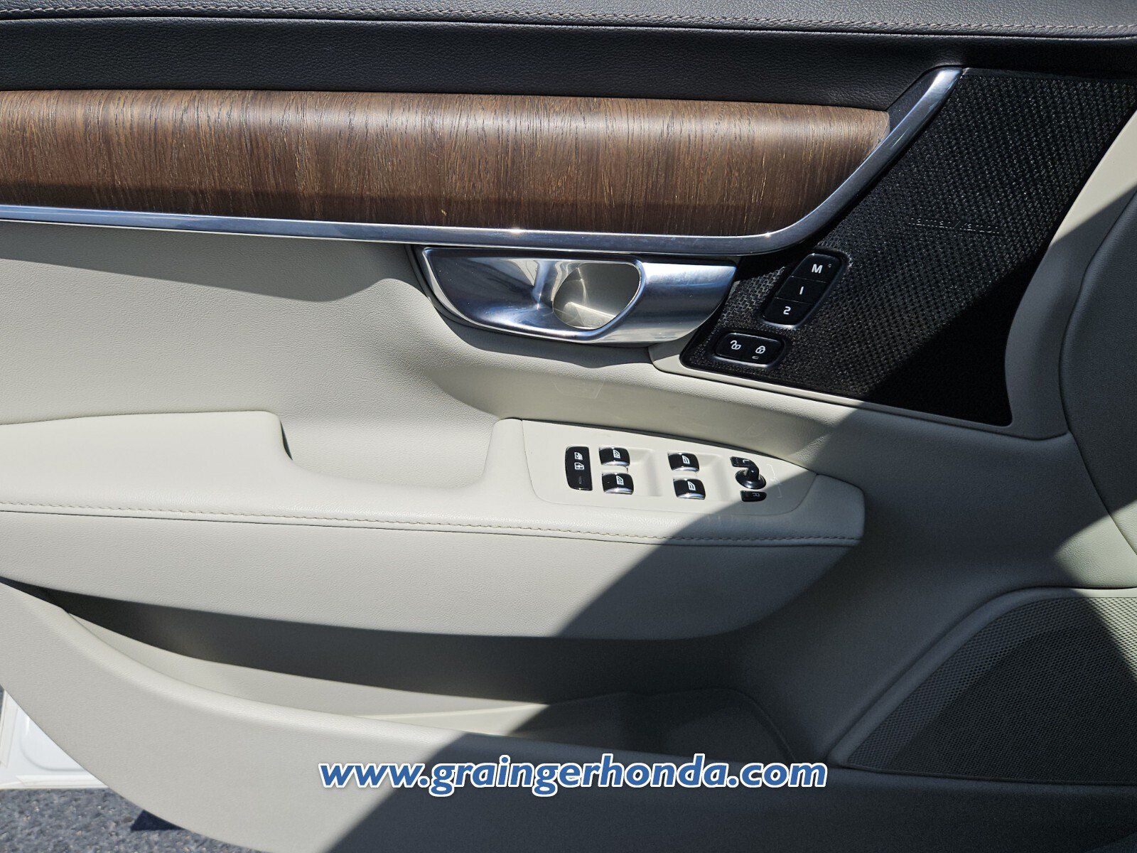 Used 2022 Volvo S90 B6 Inscription w/ Advanced Package AWD/4WD image 22