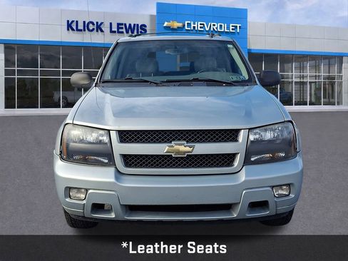 Used 2008 Chevrolet TrailBlazer LT w/ Sun And Sound Package image 2