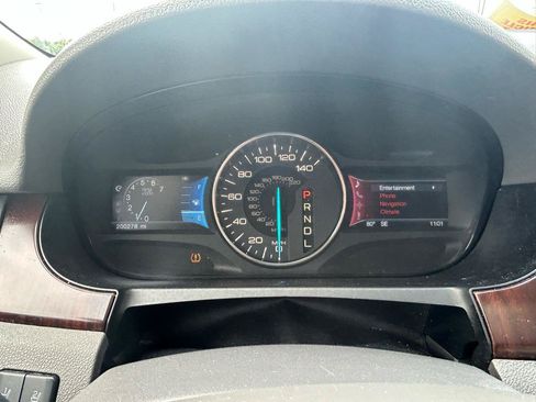 Used 2012 Ford Edge Limited FWD image 22