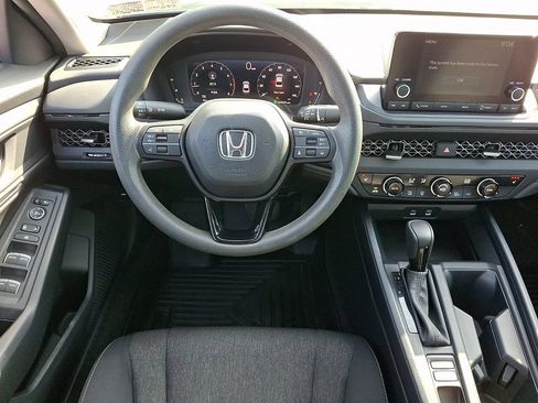 Used 2024 Honda Accord EX image 2