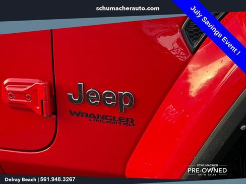 Used 2022 Jeep Wrangler Unlimited Sahara w/ LED Lighting Group AWD/4WD image 10