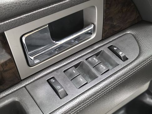 Used 2013 Ford F150 Platinum AWD/4WD image 24