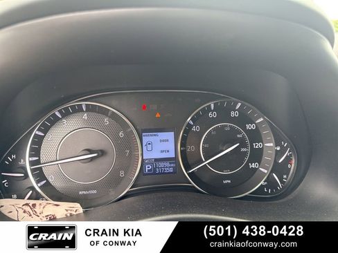 Used 2019 Nissan Armada SL w/ Premium Package RWD image 1