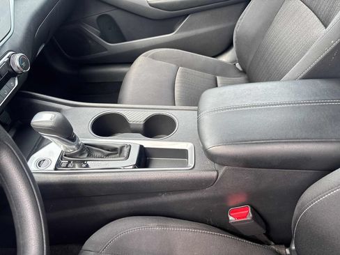 Used 2025 Nissan Altima 2.5 SV FWD image 16