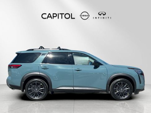 New 2026 Nissan Pathfinder SL image 6