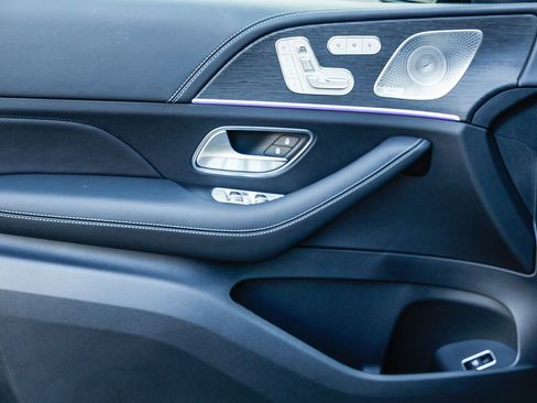 New 2026 Mercedes-Benz GLE 53 AMG 4MATIC Coupe image 21