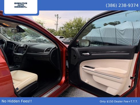Used 2021 Chrysler 300 Touring w/ Driver Convenience Group RWD image 14