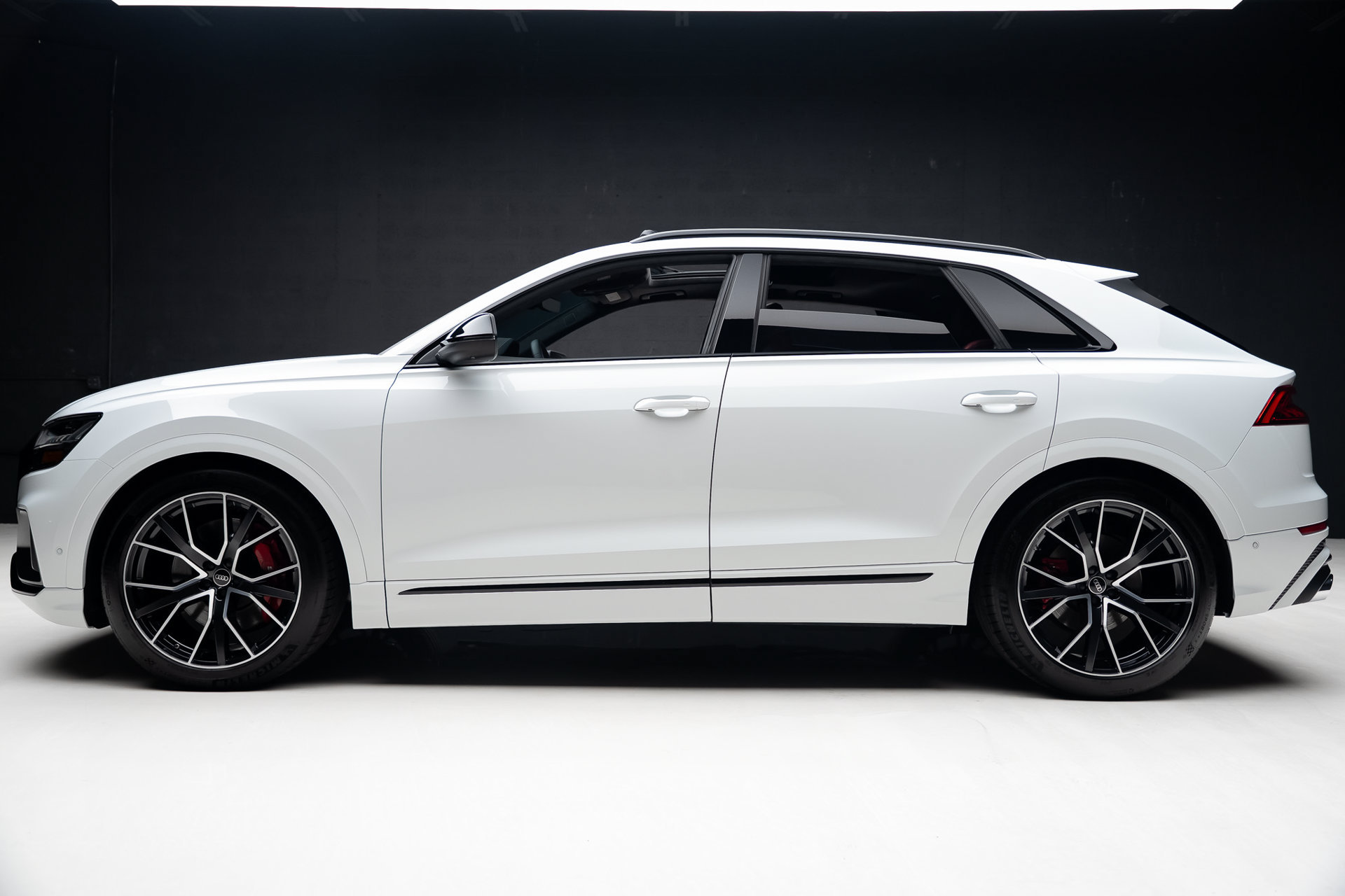 Used 2022 Audi SQ8 Prestige AWD/4WD image 18