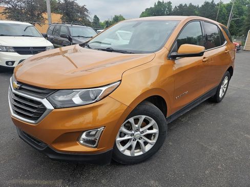 Used 2019 Chevrolet Equinox LT FWD image 1