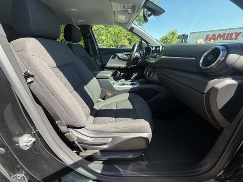 Used 2020 Chevrolet Blazer LT FWD image 33