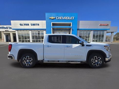 New 2026 GMC Sierra 1500 SLT w/ SLT Premium Plus Package AWD/4WD image 4