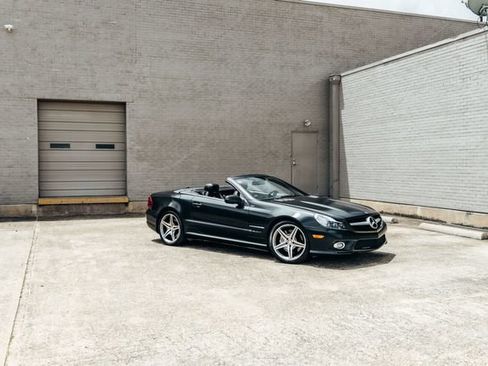 Used 2011 Mercedes-Benz SL 550 image 38