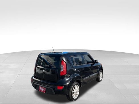Used 2013 Kia Soul FWD image 4