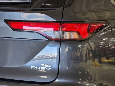 Used 2024 Mitsubishi Outlander SEL image 12