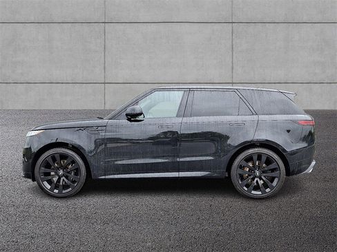 New 2025 Land Rover Range Rover Sport Dynamic SE image 2