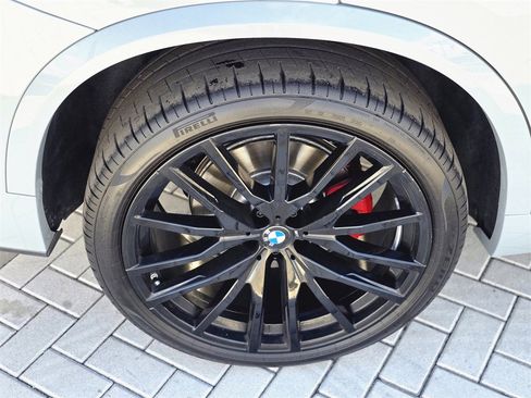 Used 2025 BMW X5 sDrive40i w/ M Sport Package image 6